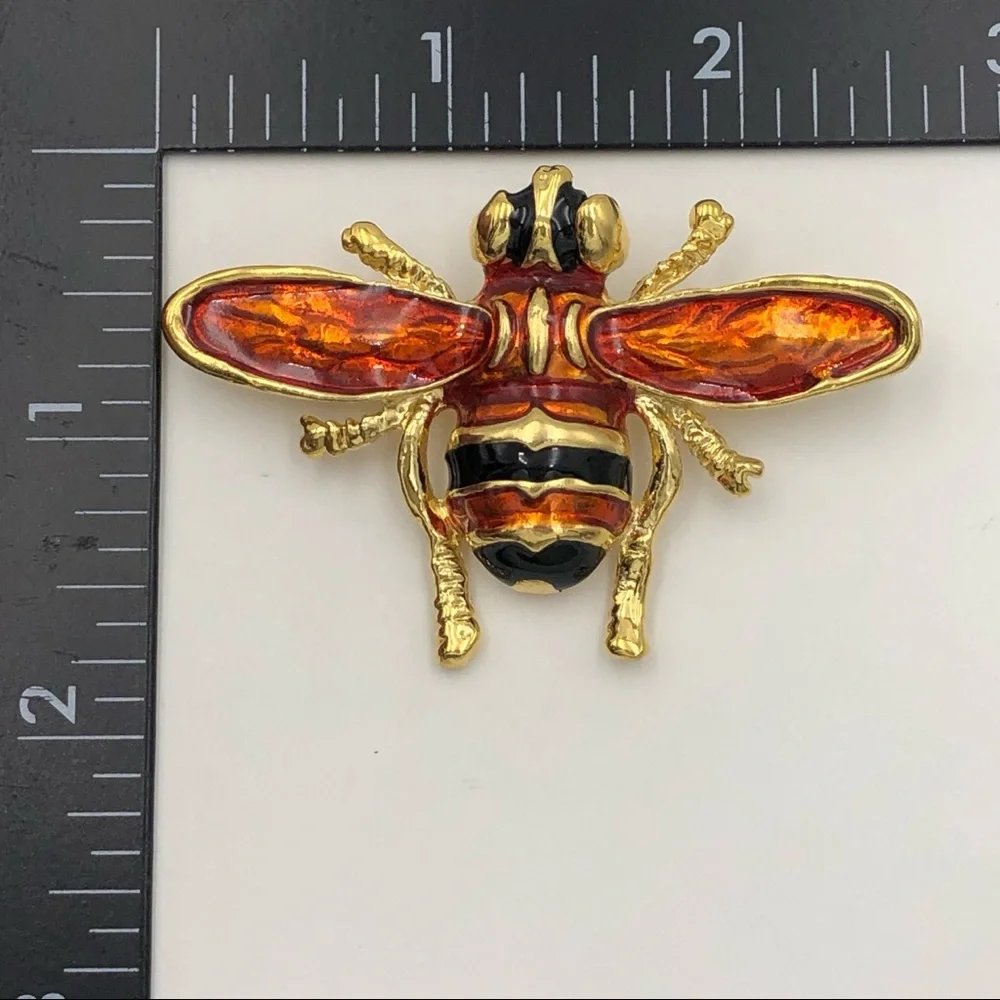 Red Bee Enamel Gold Tone Pin Brooch